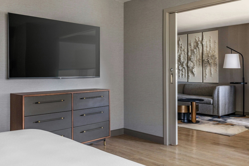 Marriott Denver Airport at Gateway Park - photo 15