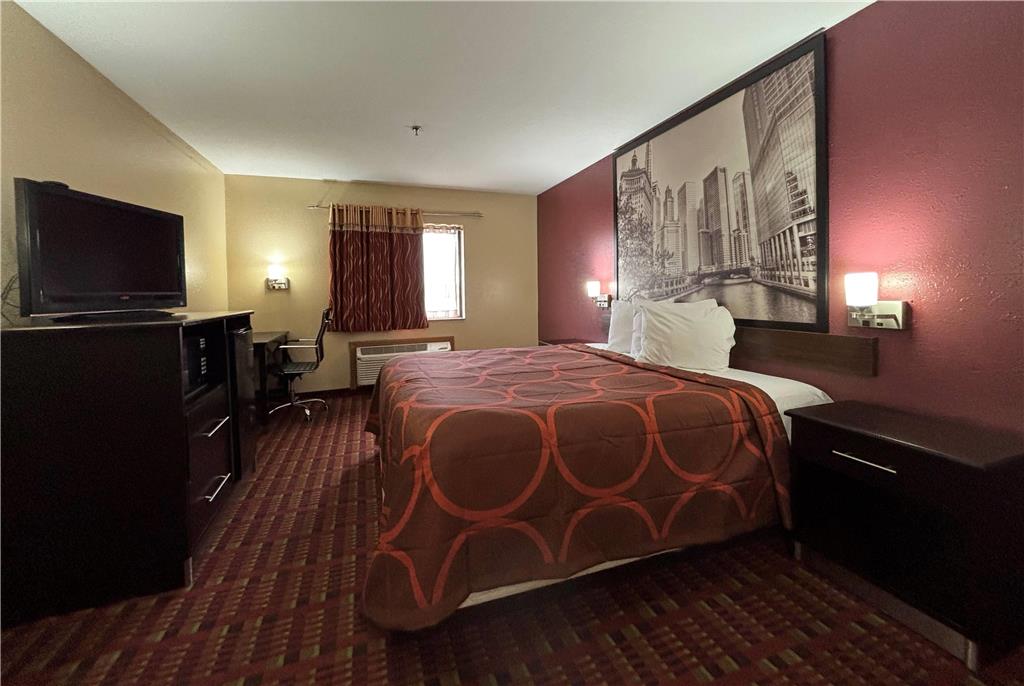Super 8 by Wyndham Paris IL - photo 18