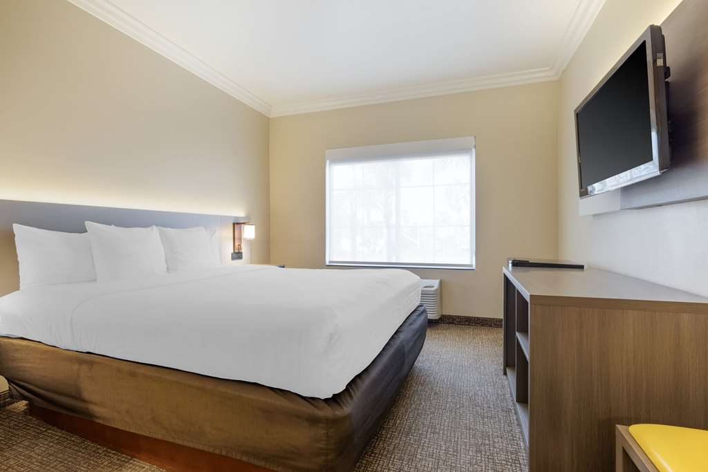 Comfort Suites Oceanside Camp Pendleton Area - photo 20