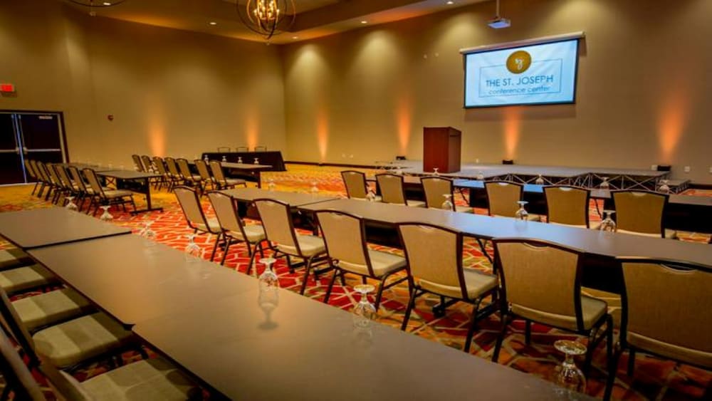 Holiday Inn Mishawaka by IHG - photo 46