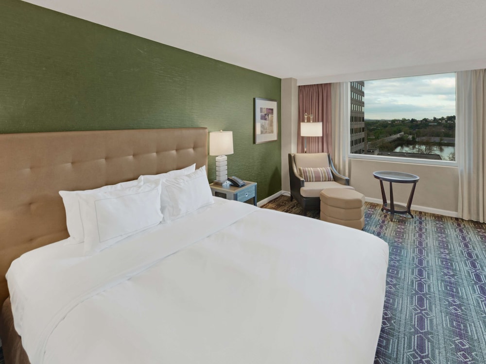 Hilton Harrisburg - photo 10