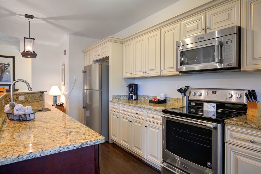 Waterside Resort - photo 10