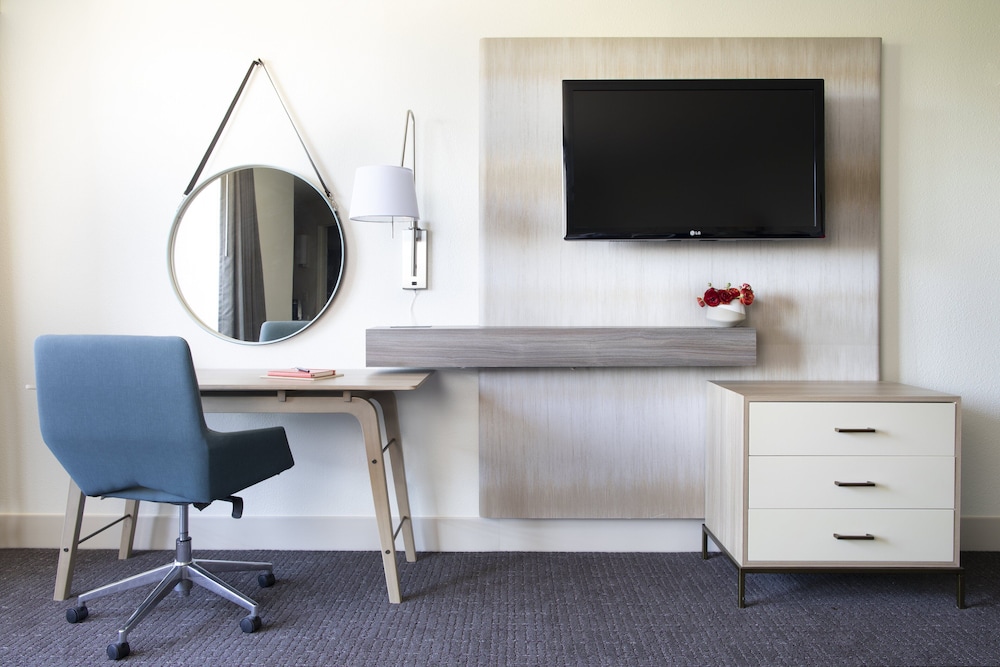 Crowne Plaza Atlanta Perimeter at Ravinia by IHG - photo 5