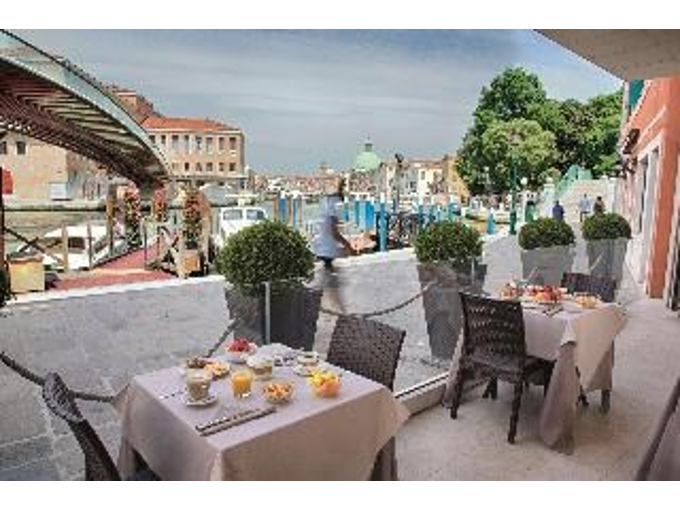 Residenza Parisi — 4-Star Luxury Hotel in Venice, Italy