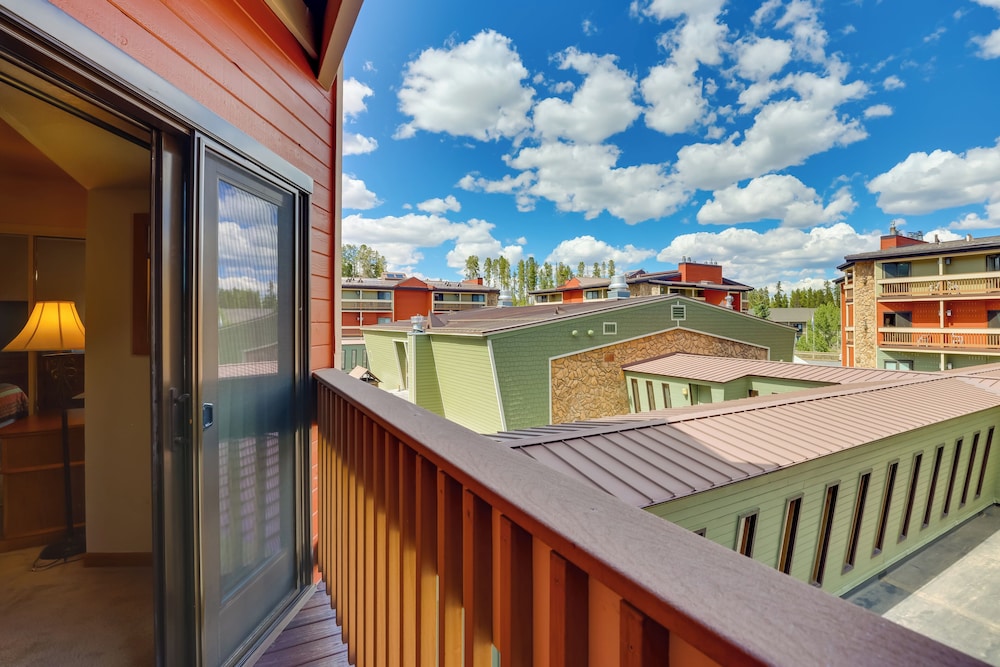 Mtn Condo w Ski Locker & Pools 3 Mi to Resort - photo 33