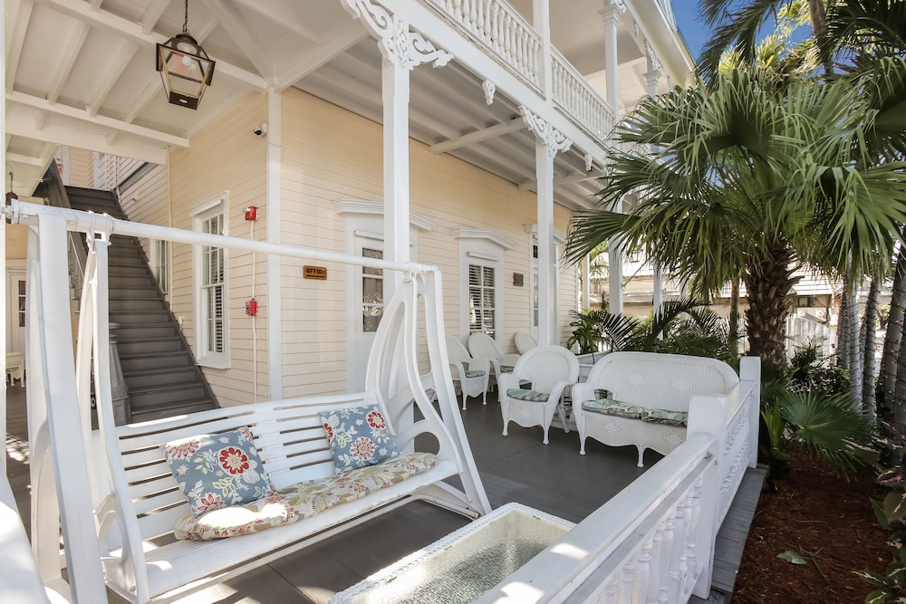 The Palms Hotel - photo 148