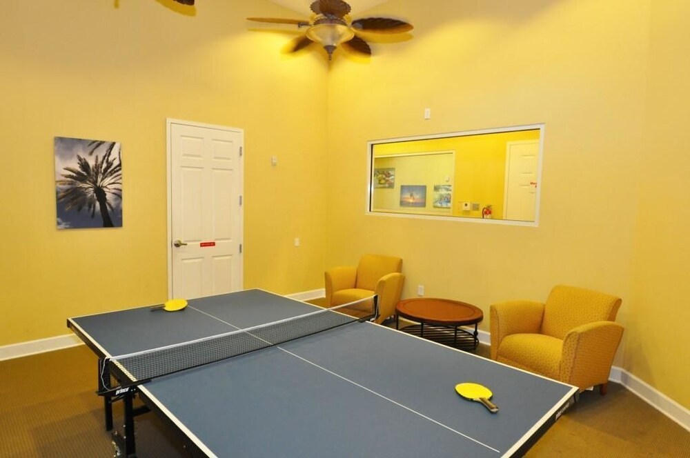 216 Watersong House 7 Bedroom by Florida Star — 5-Star Luxury Hotel in Davenport, United States
