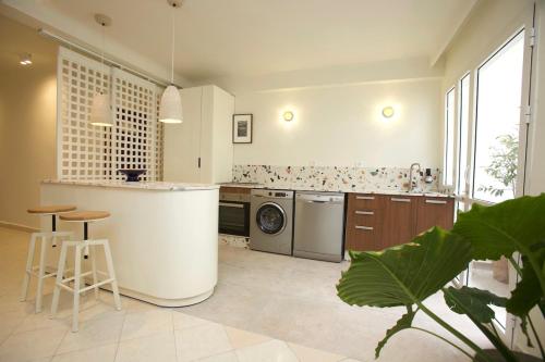 Cozy apartment 5 minutes from Casa Voyageurs — 4-Star Luxury Hotel in Casablanca, Morocco