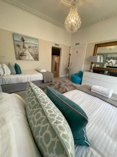 Luxury Accomodation close to city centre — 4-Star Luxury Hotel in Plymouth, United Kingdom