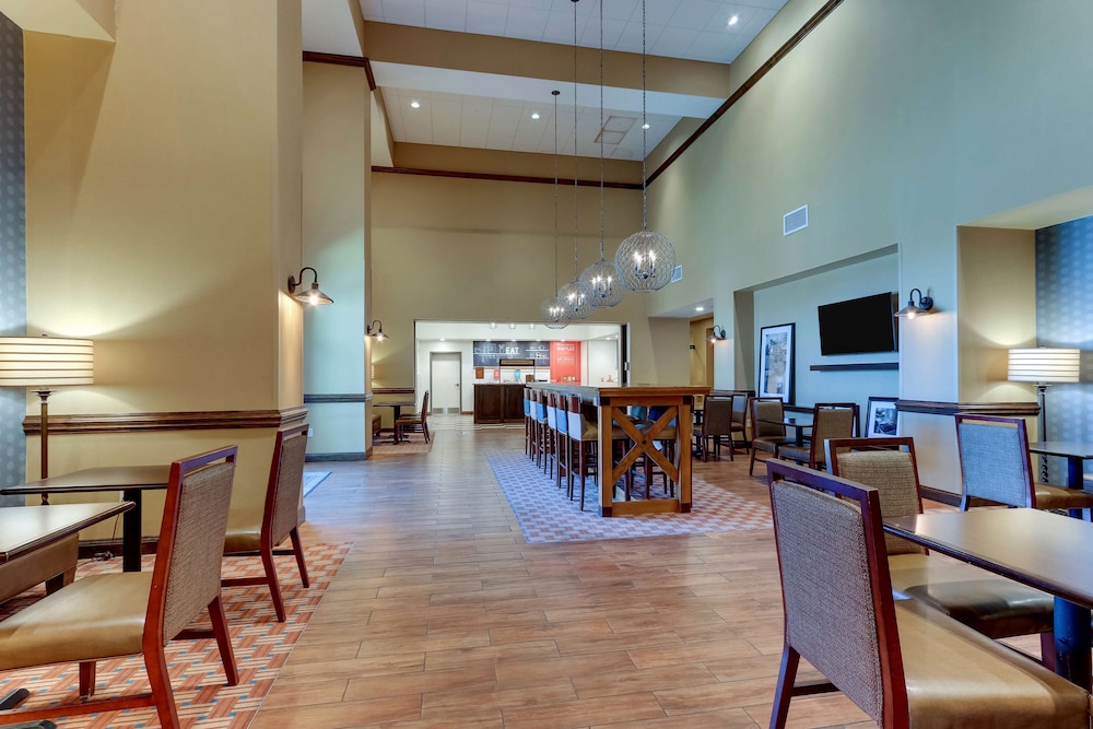 Hampton Inn & Suites Hartsville - photo 37
