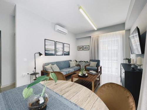 Urban Hive Chania Your City Basecamp Fiber Wifi — 4-Star Luxury Hotel in Chania, Greece