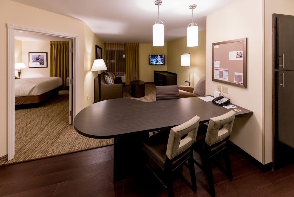 Candlewood Suites Fairbanks by IHG - photo 5