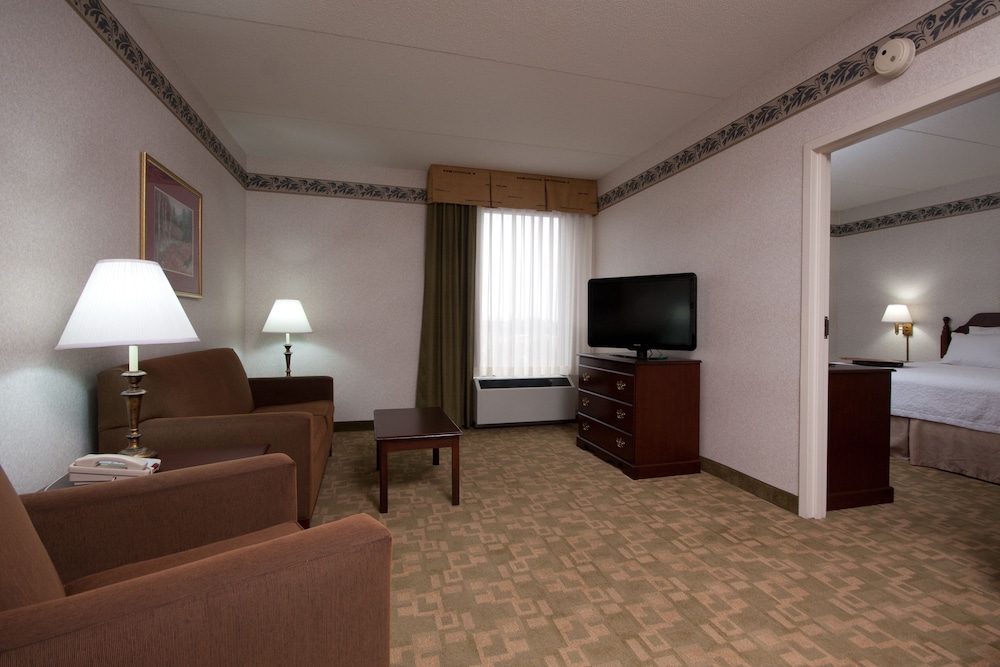 Hampton Inn Buffalo South I 90 - photo 16
