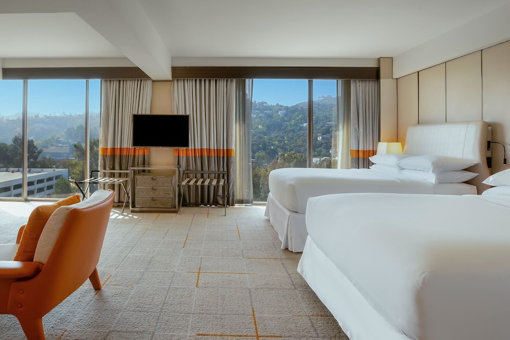 Sheraton Universal Hotel - photo 49