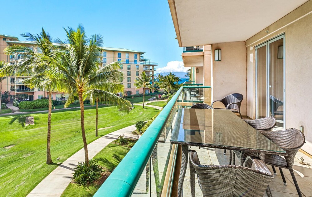 K B M Resorts Hkk 306 Chic 2bd Upgraded Steps Away From Resort Pools Beach and Spa - photo 19