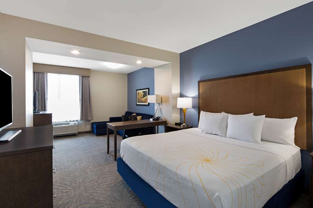 La Quinta Inn & Suites by Wyndham Morgan Hill San Jose South - photo 29