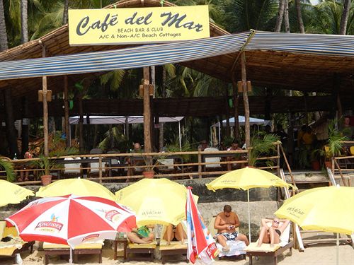 Cafe Del Mar - carbon neutral hotel in Canacona