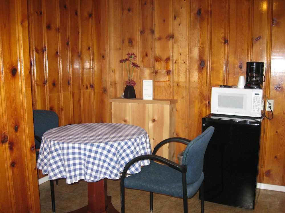Masters Inn - photo 13