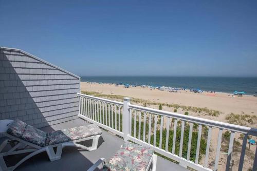 Beach Front Bliss - carbon neutral hotel in Bethany Beach