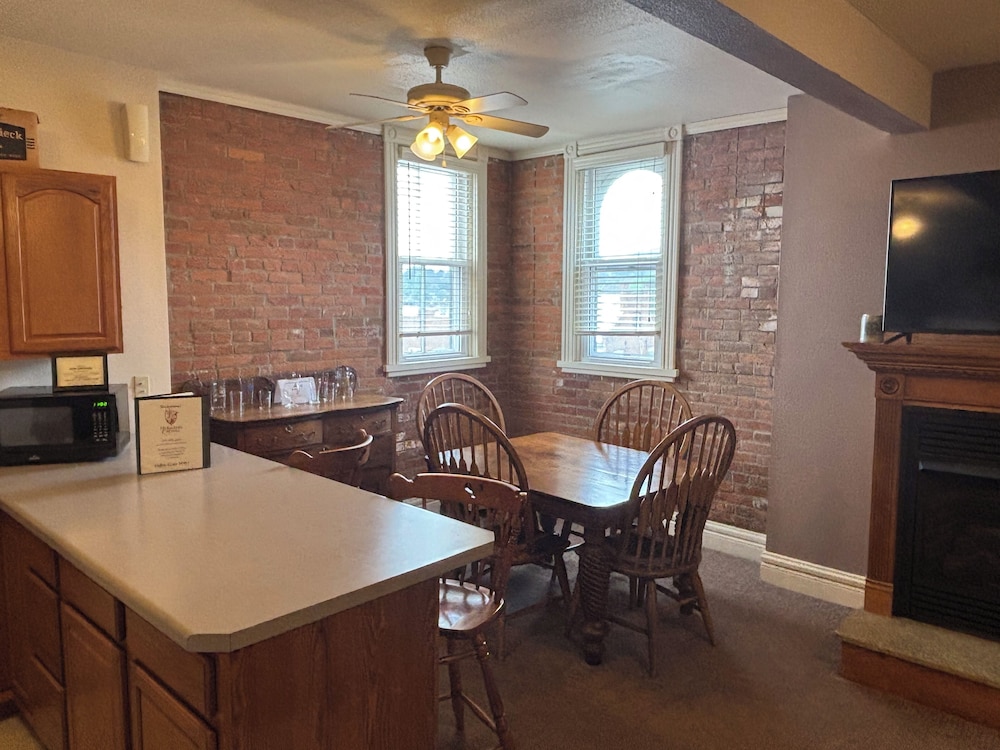 Hermann Crown Suites - photo 170