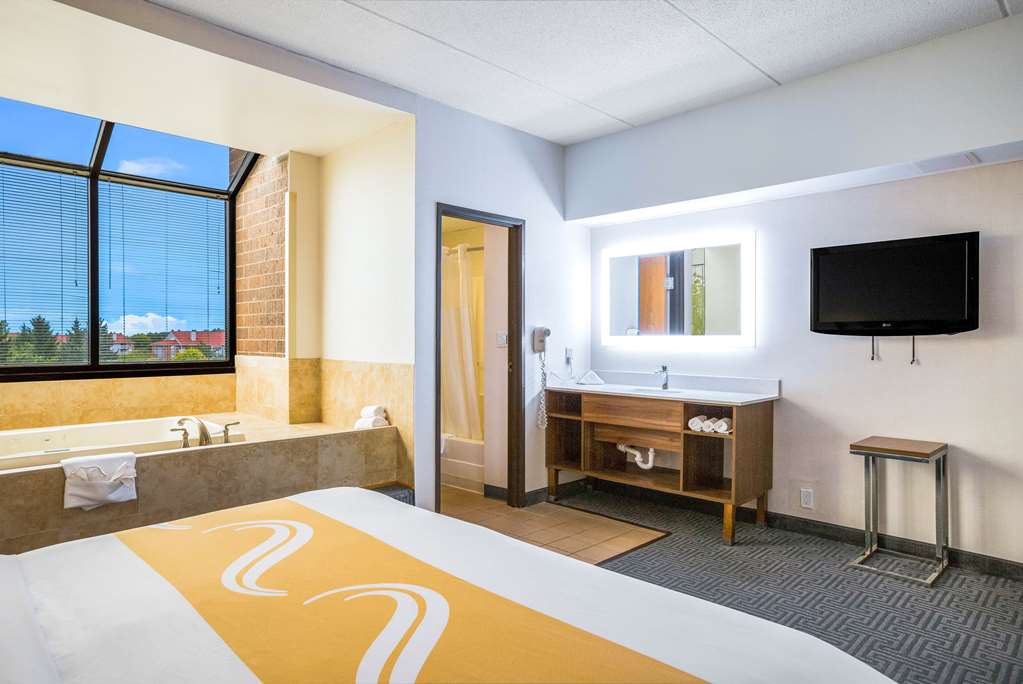 Quality Suites Lansing West - photo 25