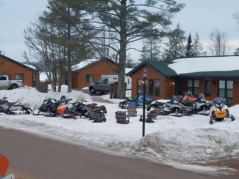 Lena's Northern Pines Resort - photo 95