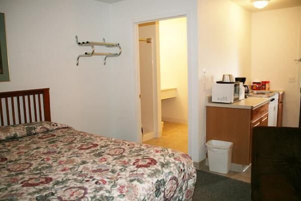 Ponderosa Motel - photo 7