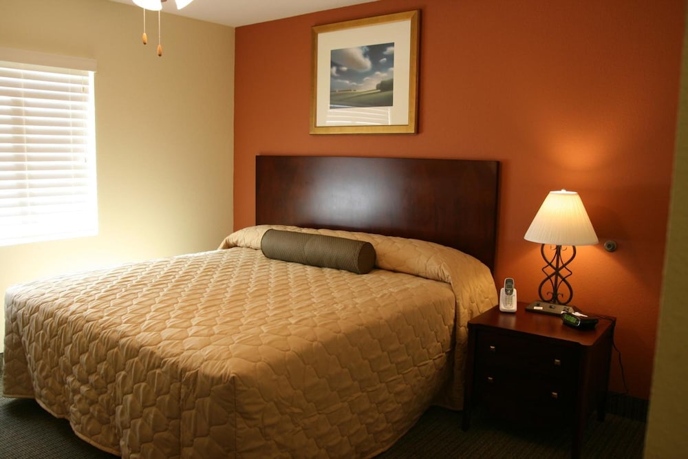 Affordable Suites Mooresville LakeNorman - photo 14