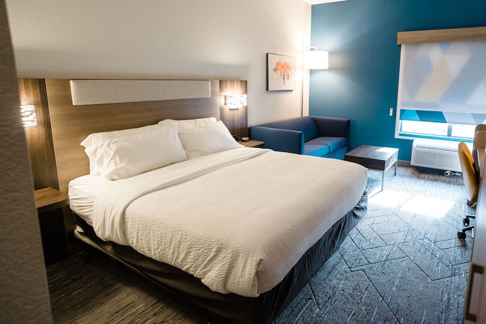Holiday Inn Express & Suites Knoxville North I 75 Exit 112 by IHG - photo 9