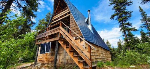 Cooks and Puppies Hideaway in Unknown City, Canada