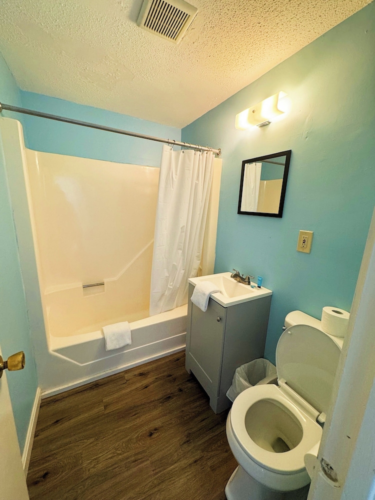 Mari Anne Motel - photo 37