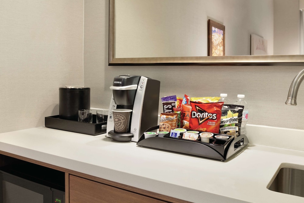 Embassy Suites Hilton South Jordan Salt Lake City - photo 11