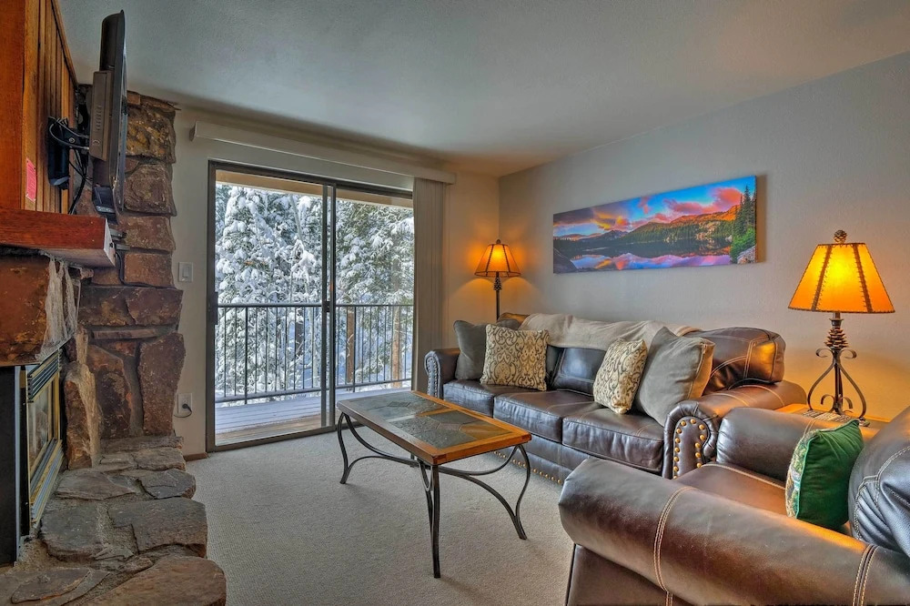 Winter Park Condo w Hot Tubs 4 Mi to Ski Resort - photo 2
