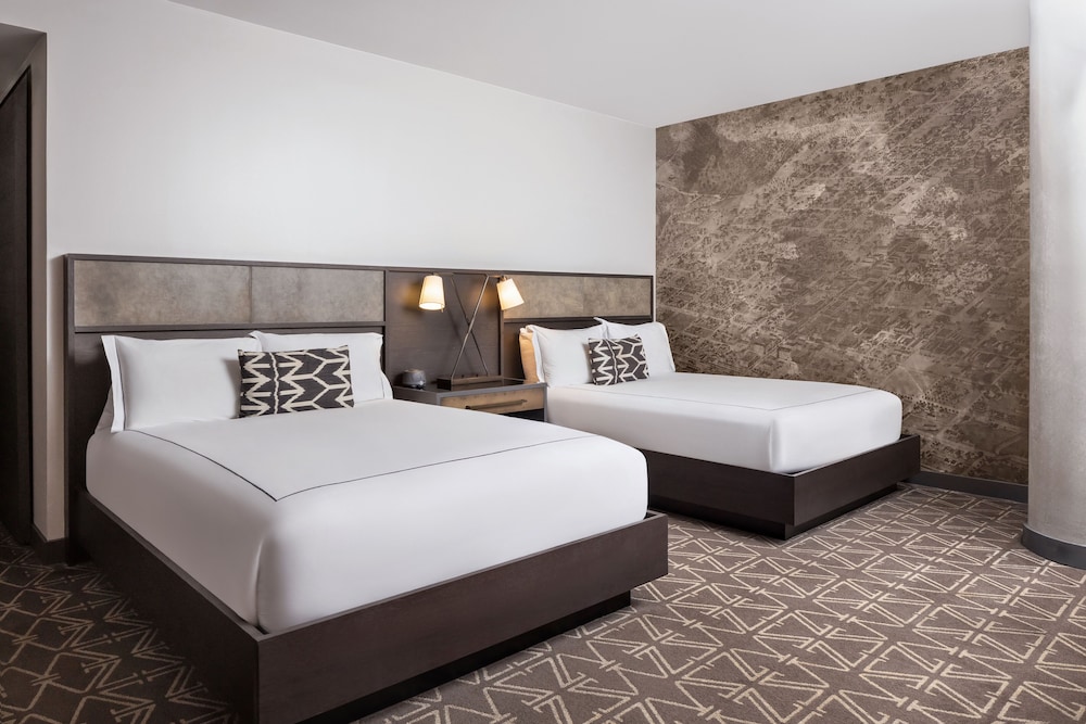 Hotel Van Zandt - photo 12
