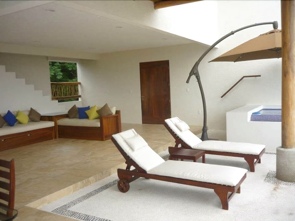 Penthouse Contramar in Ixtapa, Mexico