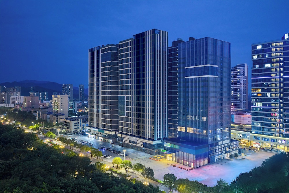 Holiday Inn Express Sihui City Center by IHG in Zhaoqing, People's Republic of China