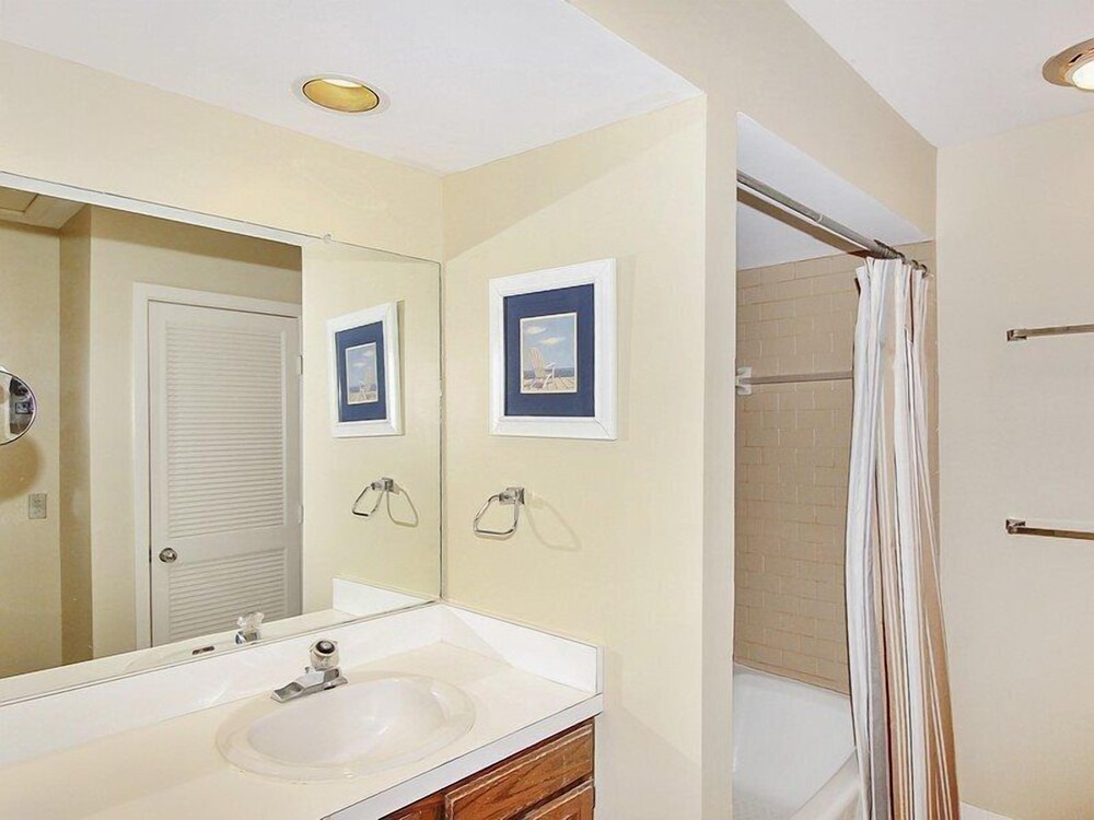 218 Turnberry Village - photo 4