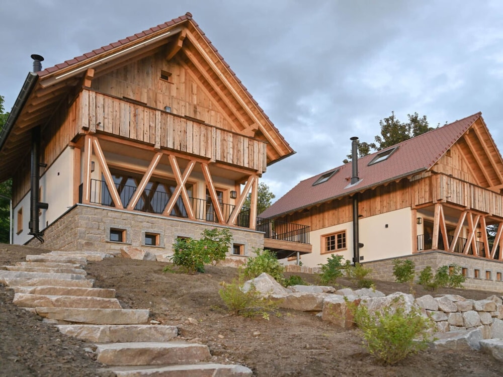 Oma Ludwin 2 Comfortable Holiday Residence — 4-Star Luxury Hotel in Sasbachwalden, Germany