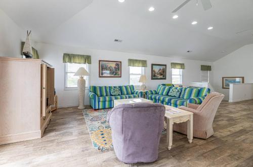 K1330 Boss S Playhouse Private Pool Hot Tub Pet Friendly Keyless — Kill Devil Hills