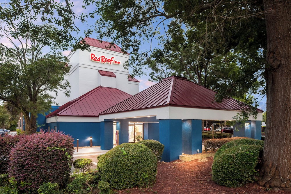 Red Roof Inn Myrtle Beach Hotel Market Common - featured photo