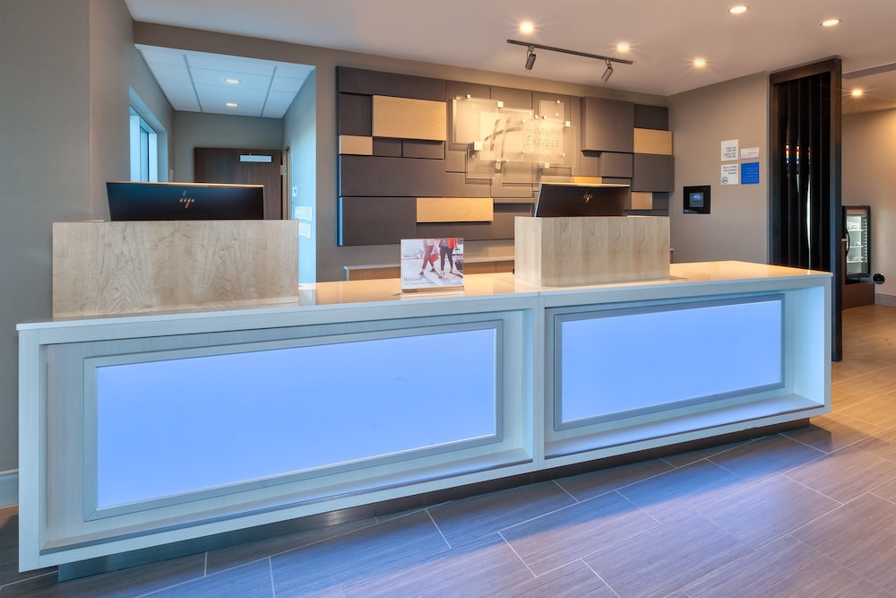 Holiday Inn Express & Suites Cedar Springs Grand Rapids N by IHG - photo 28