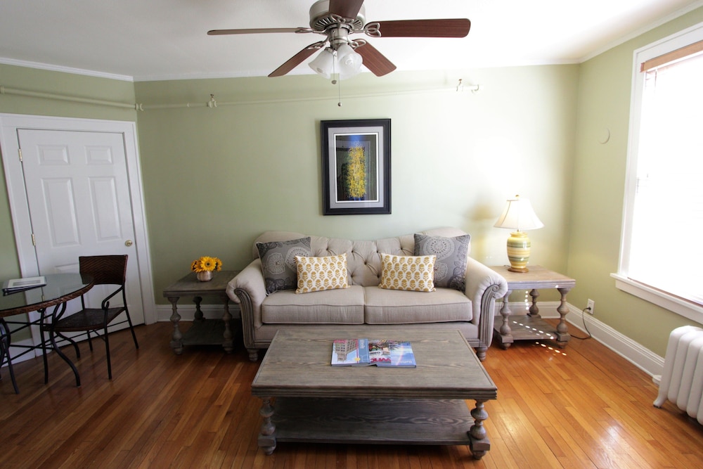 Princess Anne Boutique Hotel - photo 21
