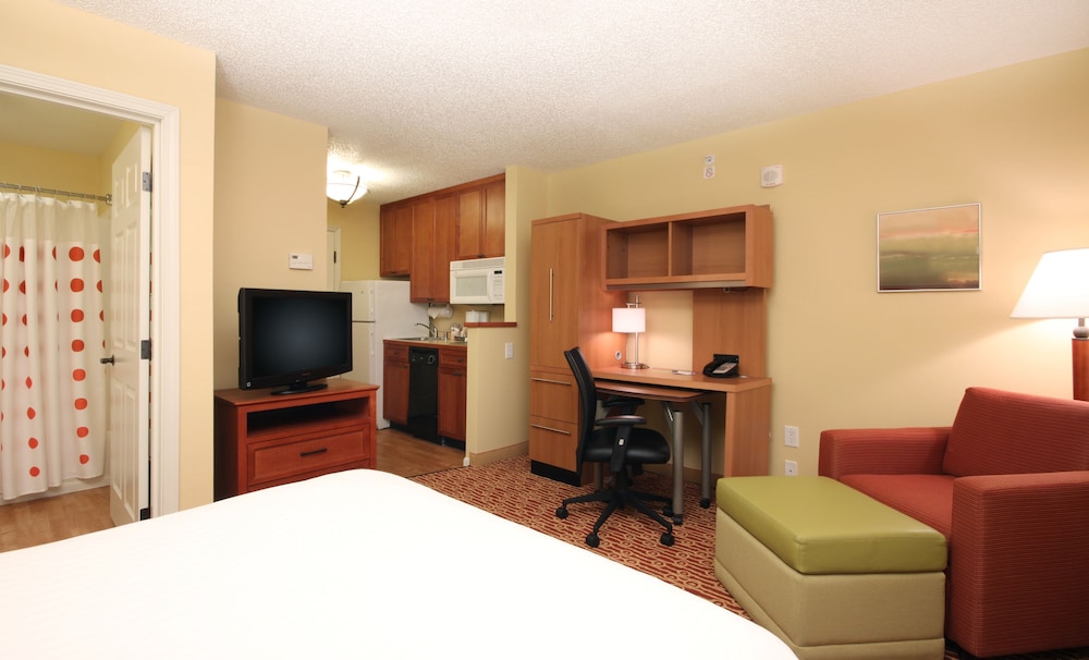 TownePlace Suites by Marriott Lubbock - photo 5