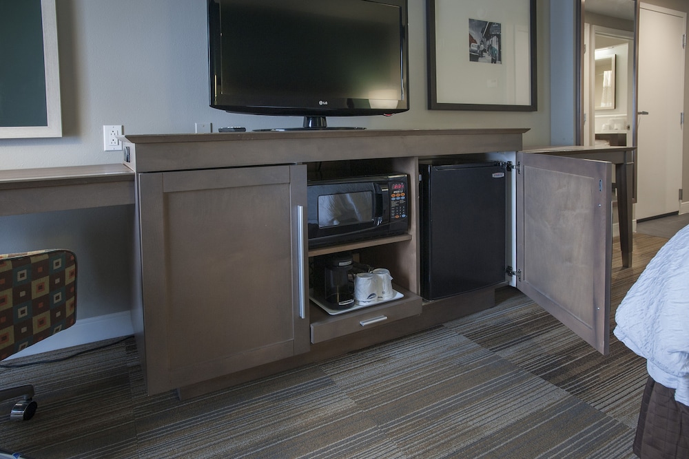 Hampton Inn and Suites New Orleans Convention Center - photo 10