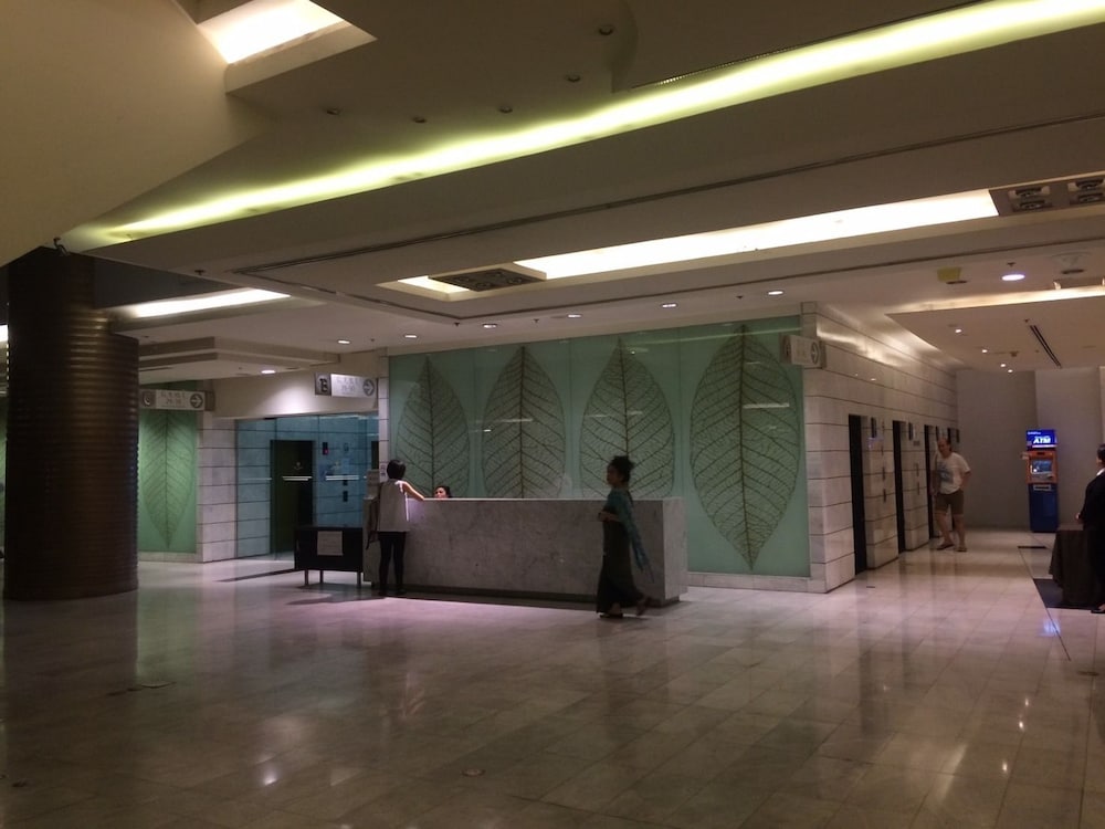 State Tower Silom By Haloth — Bangkok — photo 2