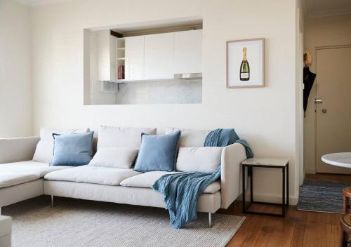 A Touch of Tuscan Charm off Toorak Road — 4-Star Luxury Hotel in Melbourne, Australia