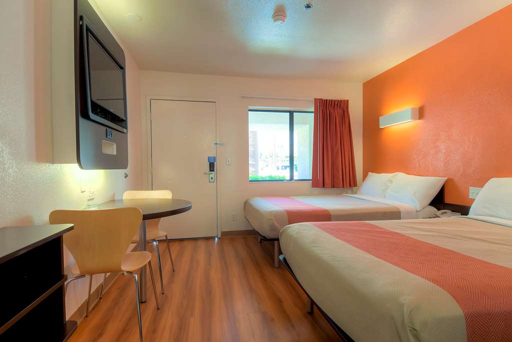 Motel 6 Palm Springs CA Downtown - photo 15