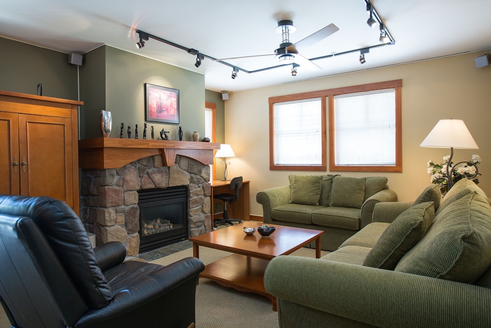 1214 Two Bedroom Standard Eagle Springs West 2 Condo By Redawning 19639699 — Mount Carmel