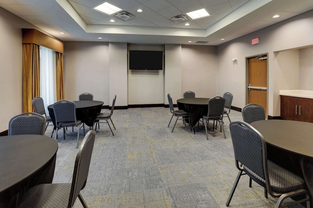 Hampton Inn & Suites Rome - photo 55