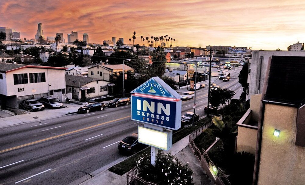 Hollywood Inn Express South - photo 33